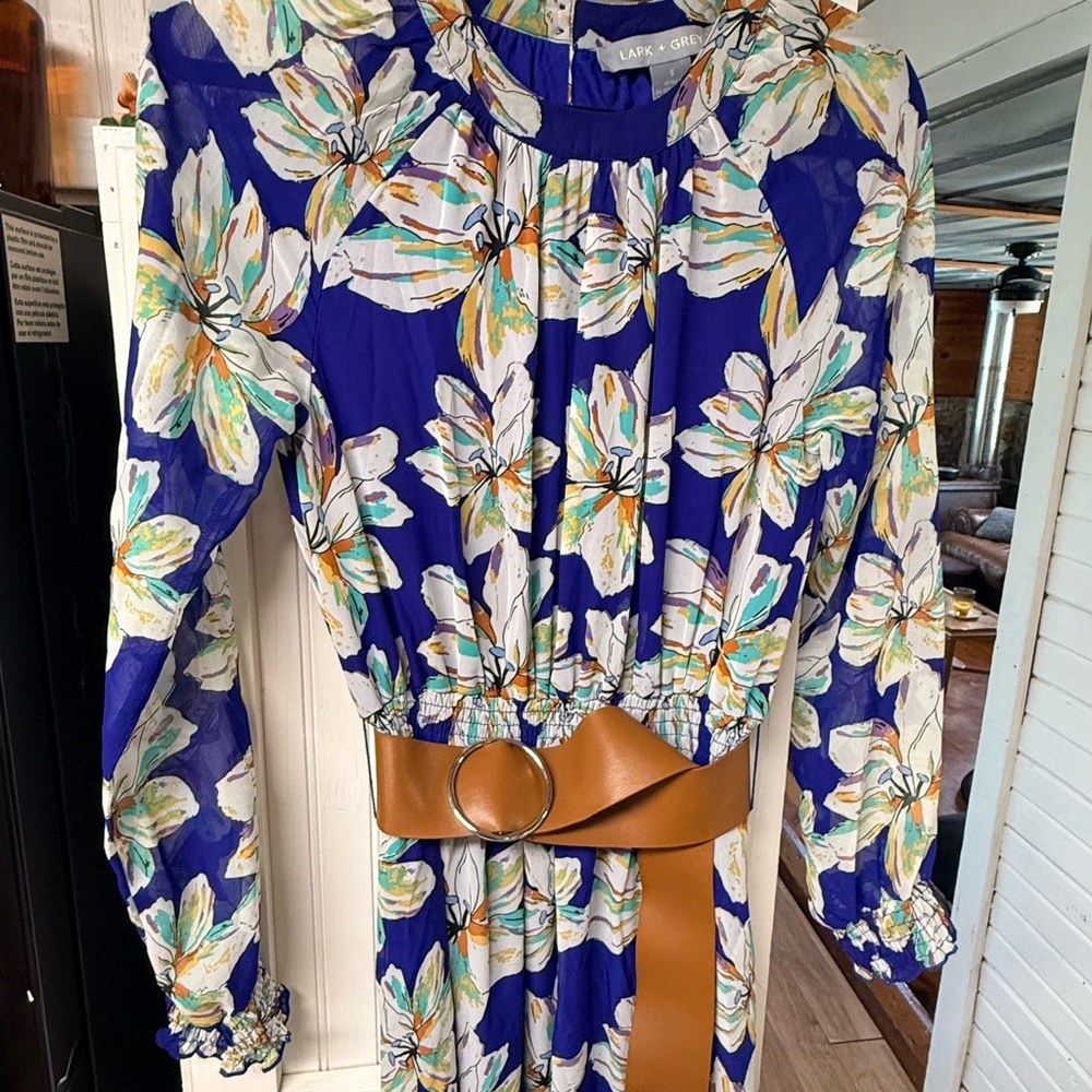 Lark & Grey Blue Floral Long Sleeve Dress